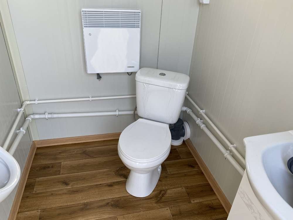 Conteneur sanitaire double avec réservoir – Image 6