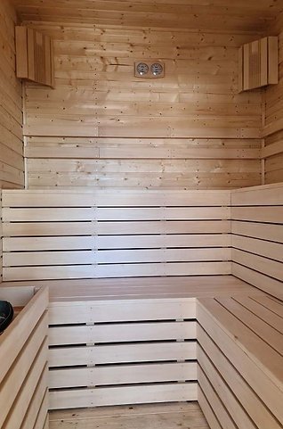 Conteneur Sauna de 15 m² avec espace de repos « clé en main » – Image 3