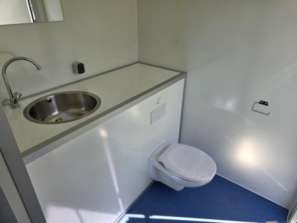 Remorque sanitaire toilette douche salle de bain – Image 8