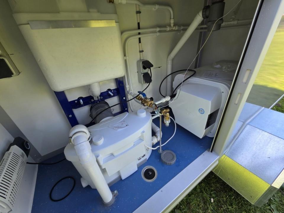 Remorque sanitaire toilette douche salle de bain – Image 11